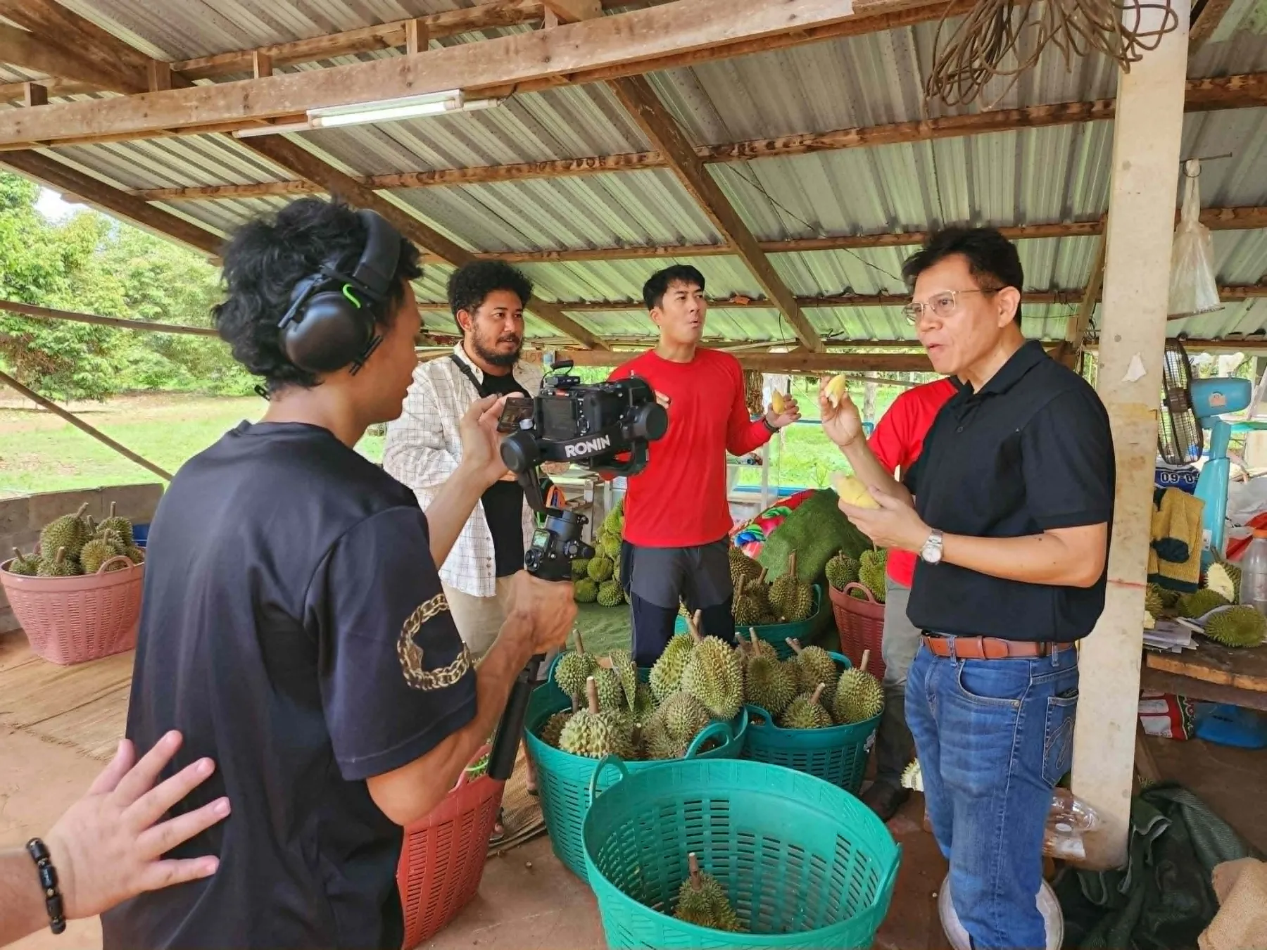คลิปประชาสัมพันธ์ทุเรียนภูเขาไฟศรีสะเกษ @พาณิชย์ศรีสะเกษ